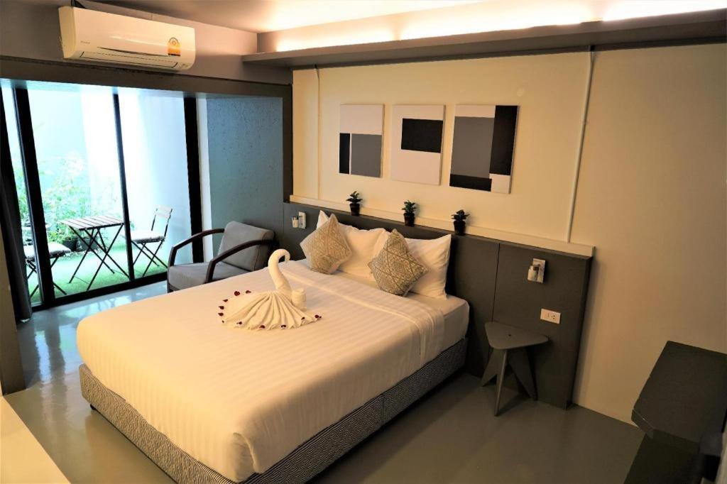 Silom Studios Bangkok Esterno foto