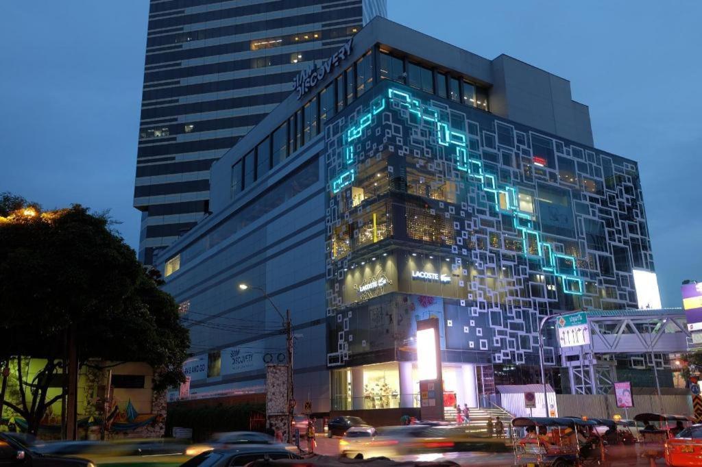Silom Studios Bangkok Esterno foto
