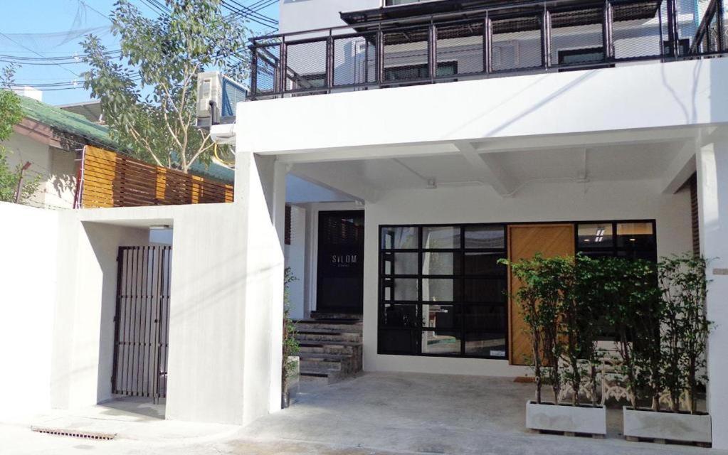Silom Studios Bangkok Esterno foto