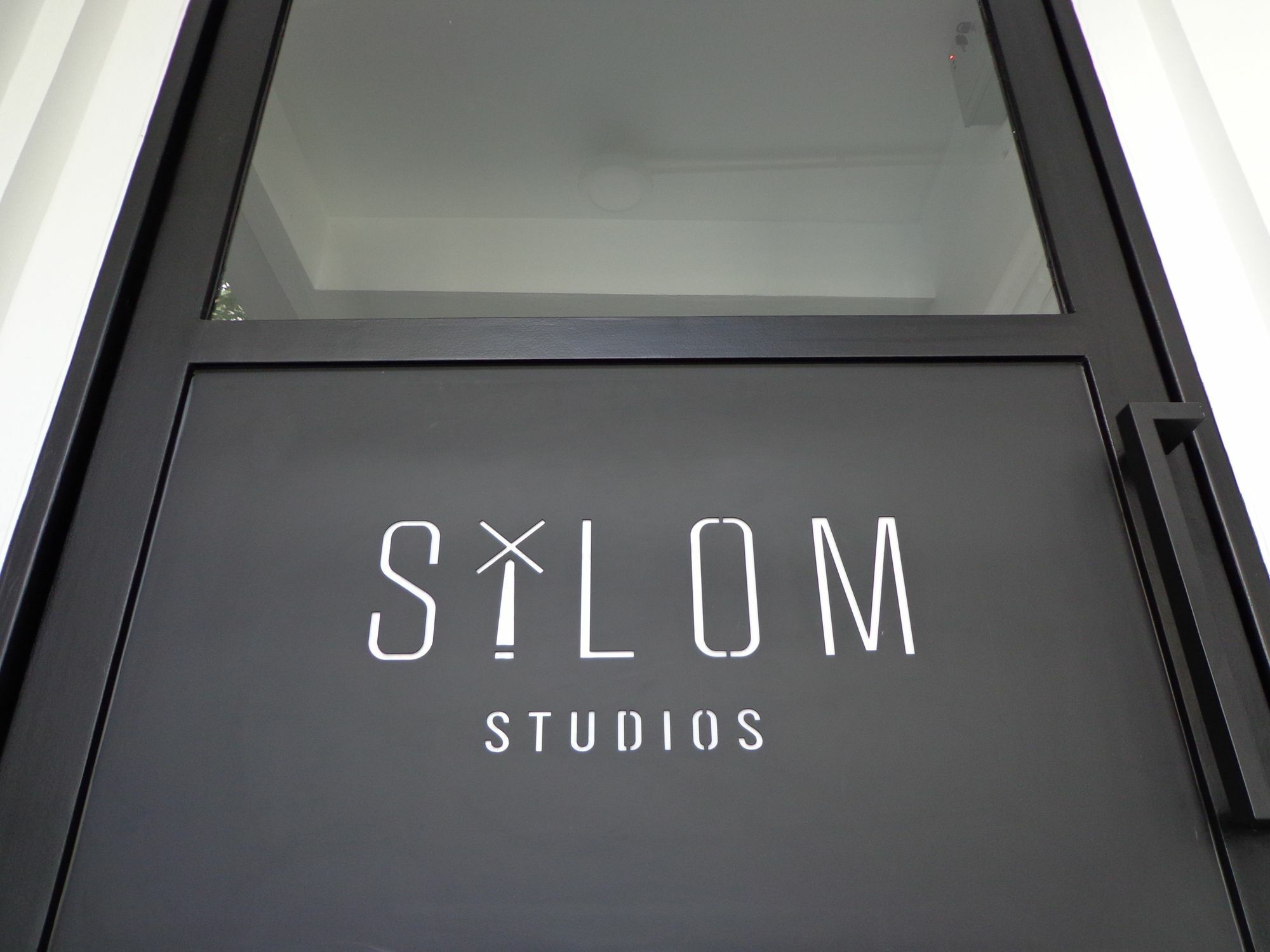 Silom Studios Bangkok Esterno foto