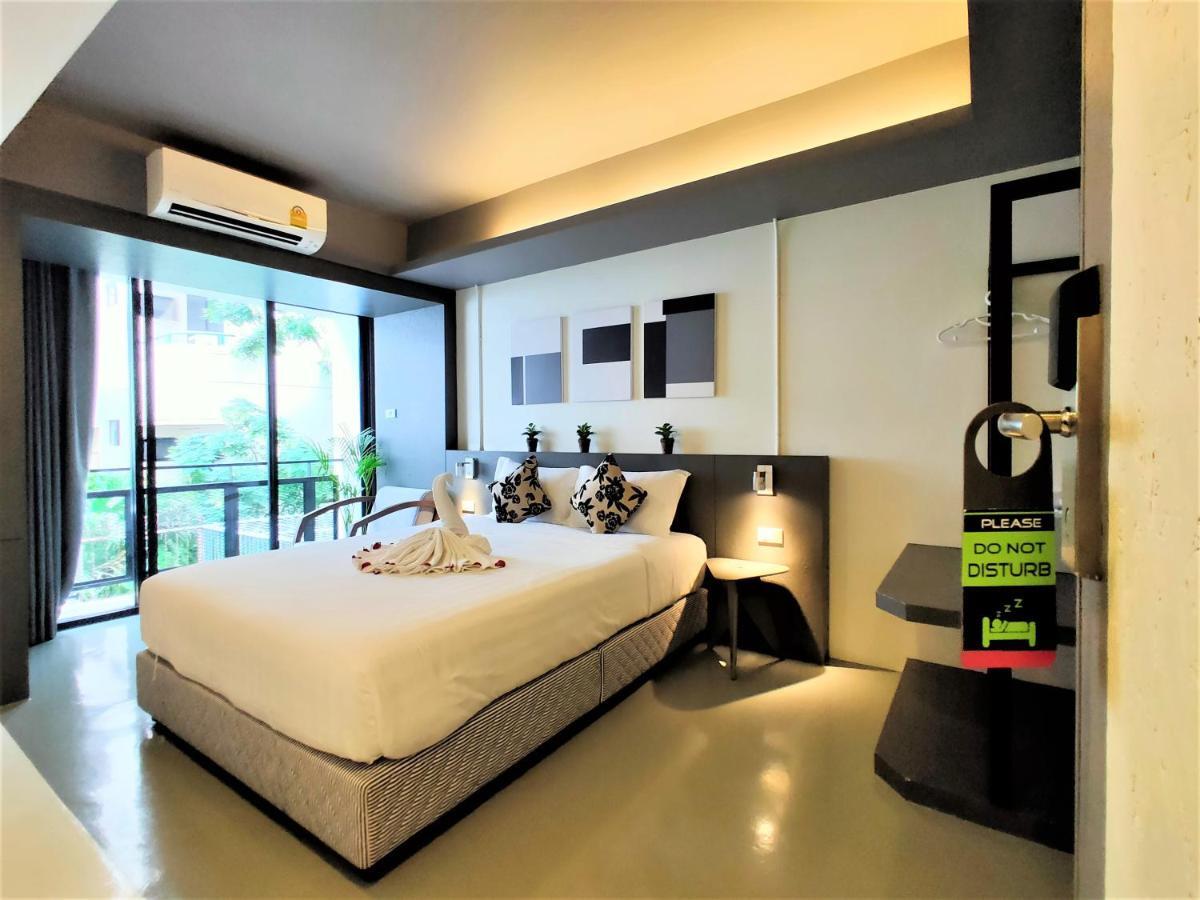 Silom Studios Bangkok Esterno foto