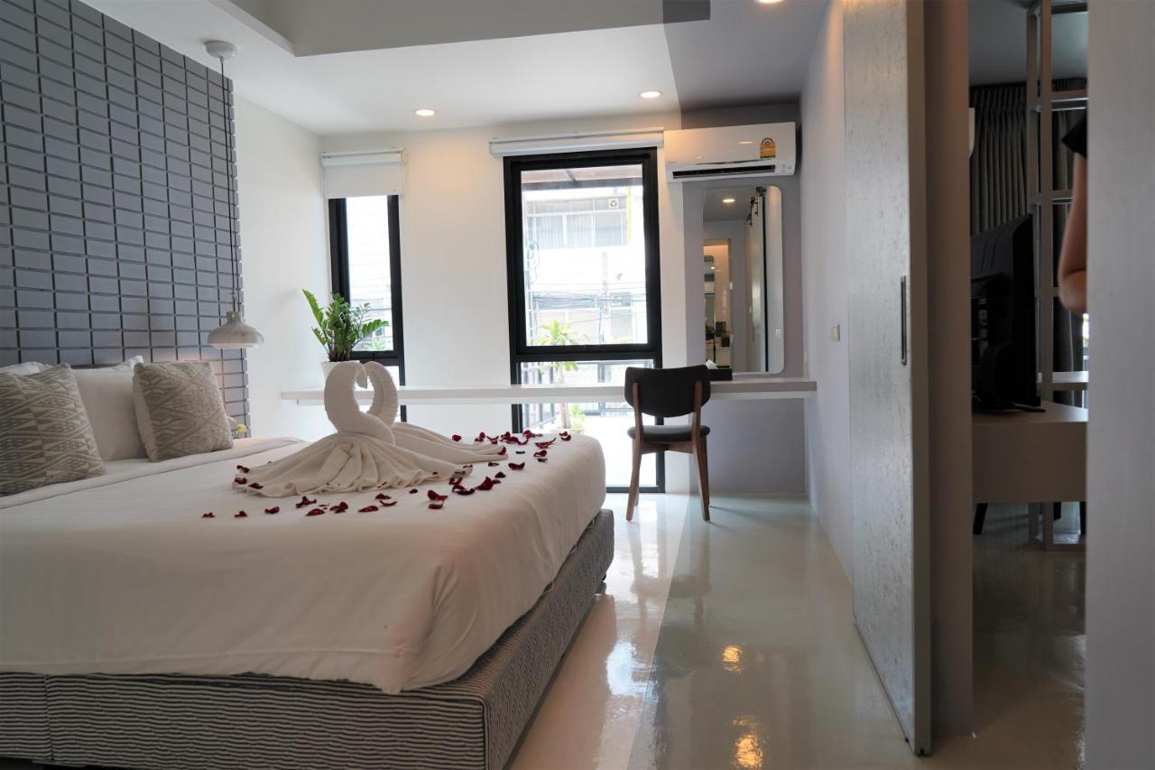 Silom Studios Bangkok Esterno foto