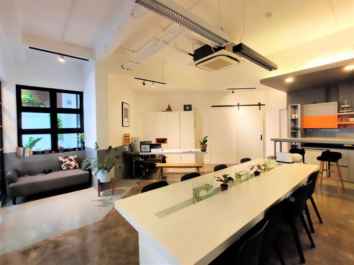 Silom Studios Bangkok Esterno foto